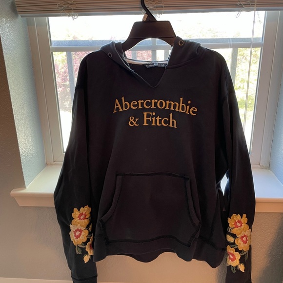 Abercrombie Women’s Embroidered Hoodie - Picture 1 of 6